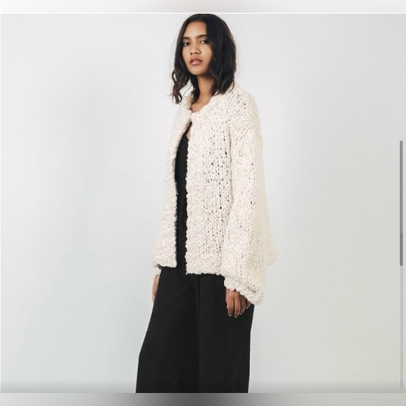 OZMA of California Syllabie Zip Up Knit one size - Picture 3 of 11